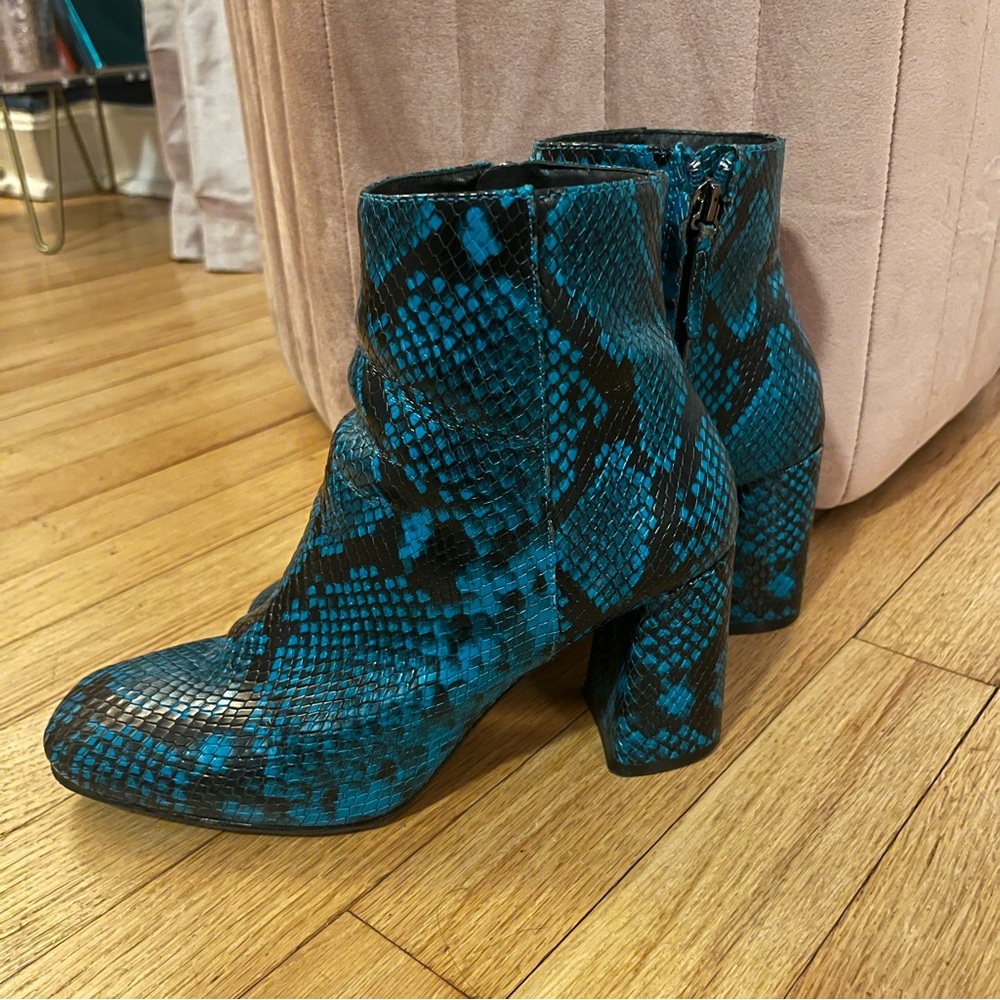 Alice + Olivia booties, absolutely beautiful! Teal alligator style leather.